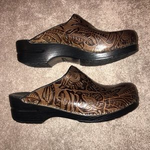 Dansko Mule Clogs LIKE NEW